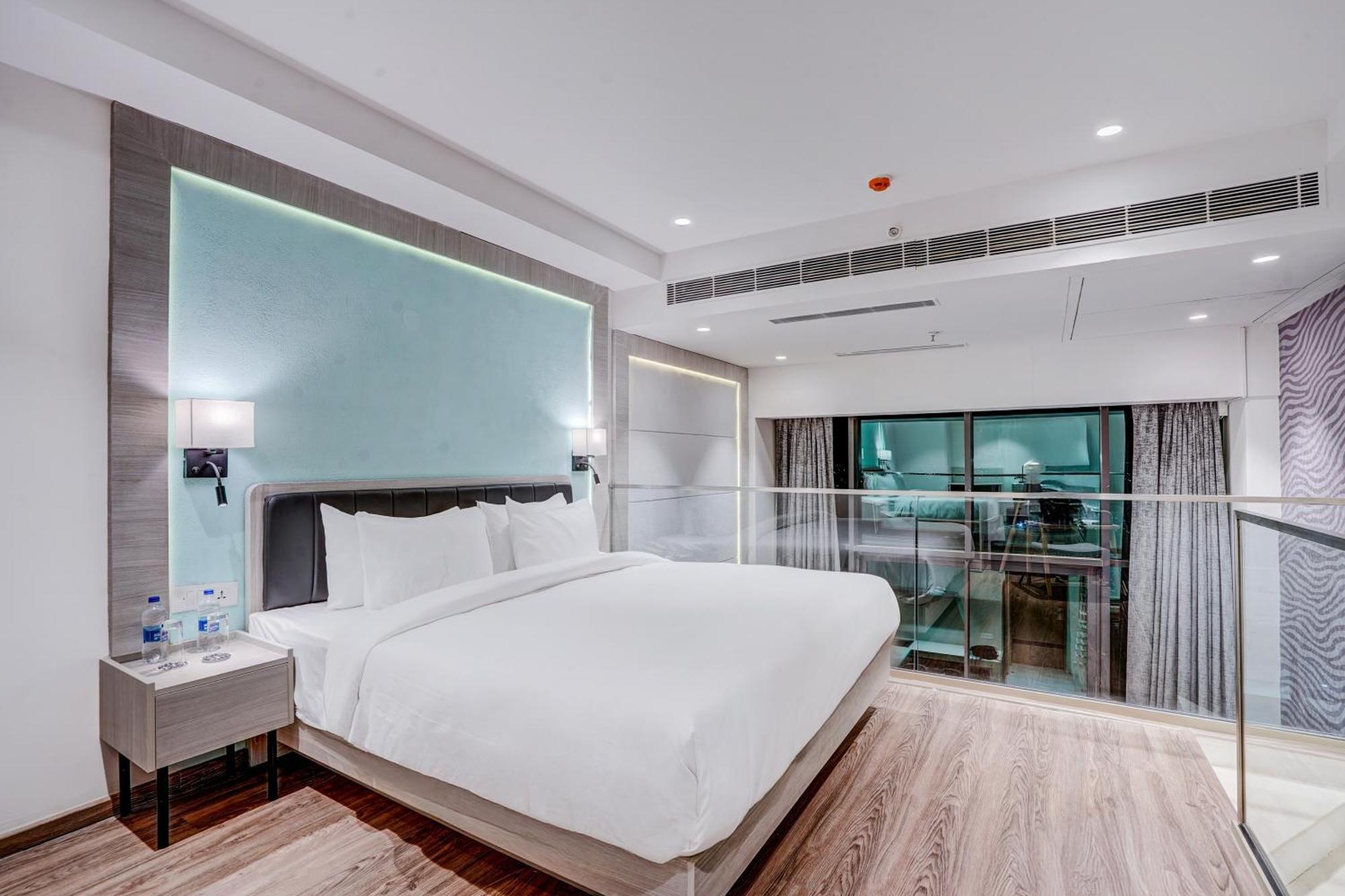 Sunday Hotels And Residences Gurgáon Kültér fotó
