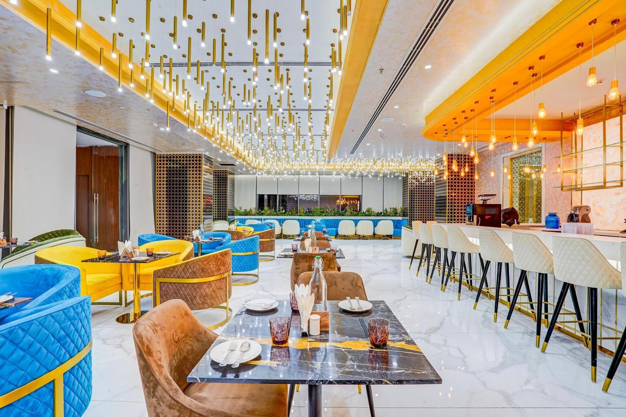 Sunday Hotels And Residences Gurgáon Kültér fotó